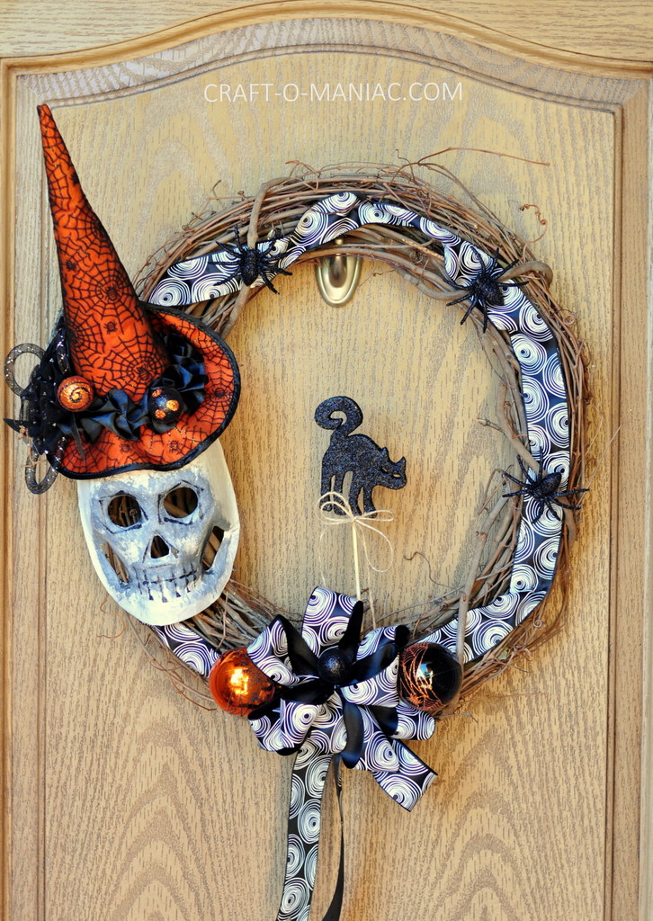 DIY Witch Hat and Mask Wreath