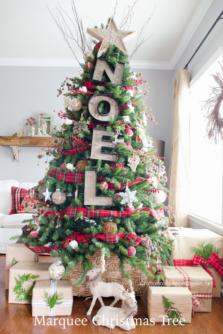 10 Beautiful Christmas Tree Ideas - 700 N COTTAGE