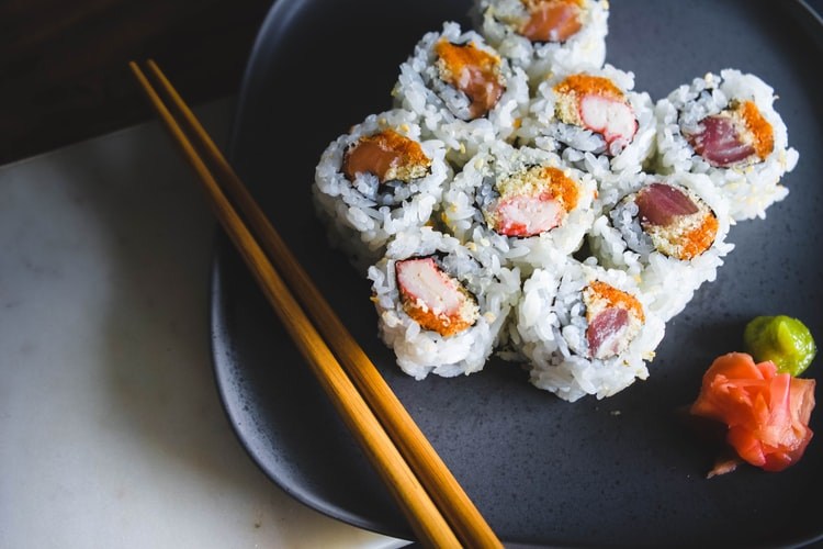 Know These 7 Famous Dishes of Japanese Cuisine